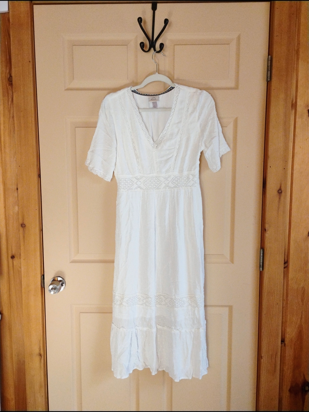 Knox Rose White V-Neck Lace-Trim Maxi Dress